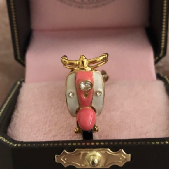 Juicy Couture DOLCE VITA SCOOTER VESPA CHARM